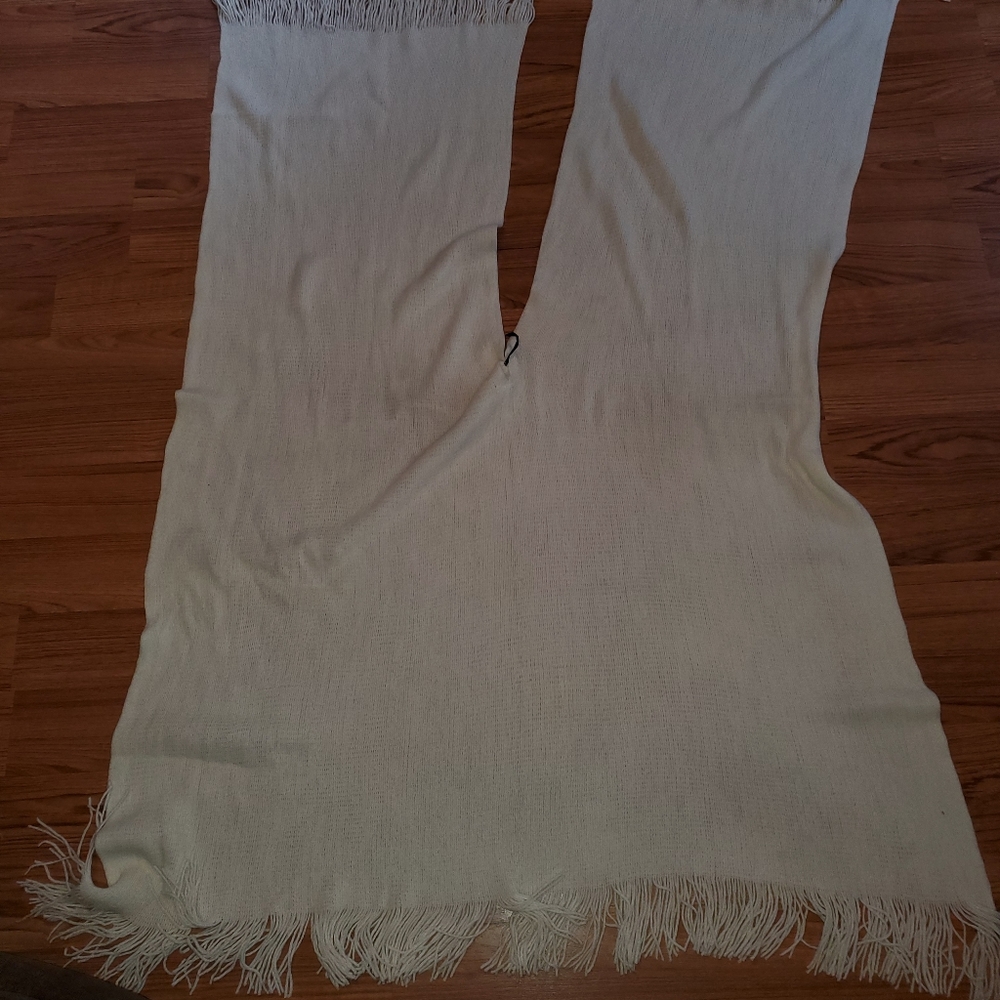 Cream/ White One- Size Shawl